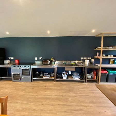 Unique Sheperds Hut Private Hot Tub, Ensuite & Kitchenette Clodock 外观 照片